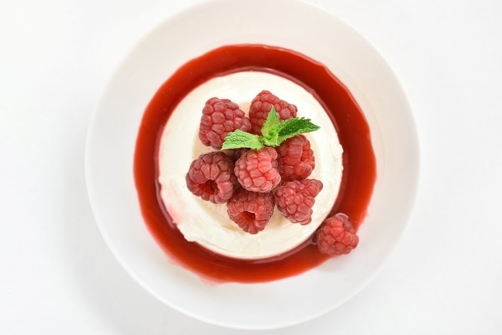 Creamy Raspberry Panna Cotta