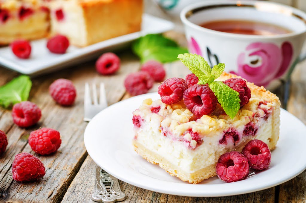 No-Bake Raspberry Cream Pie